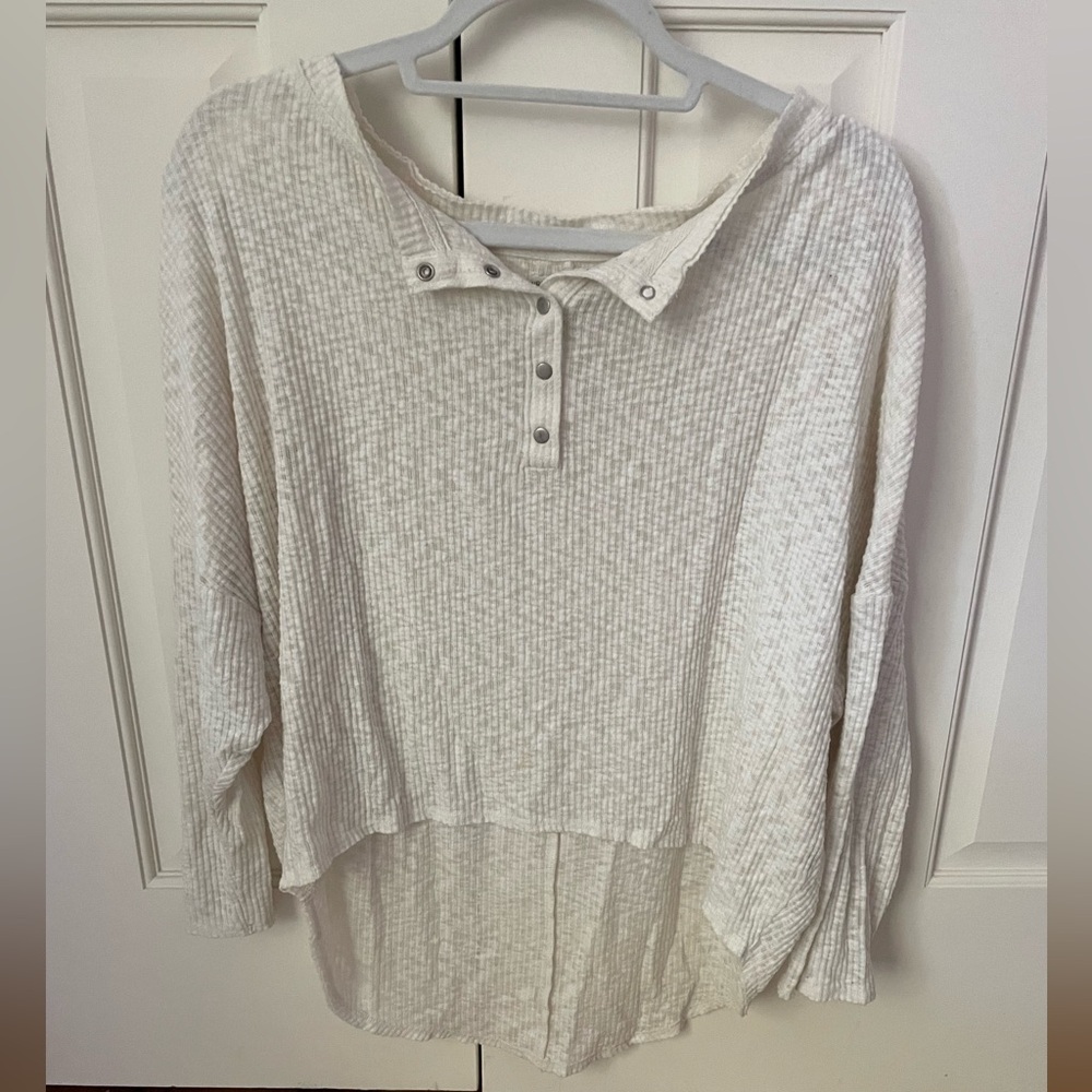NWOT Urban Outfitters Women's Sheer Thermal Flowy Top